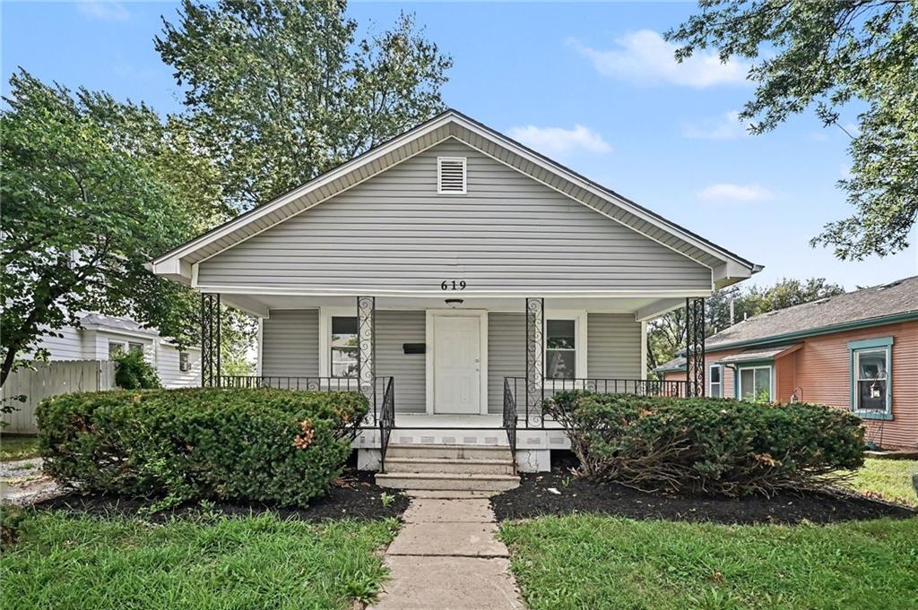 1st image of 619 S Ash Ave, Independence, MO 64053 | MLS# 2637382