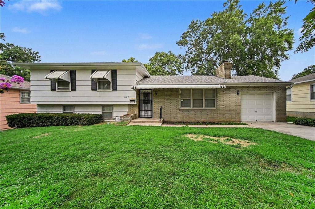 1st image of 11214 E 53rd Ter, Raytown, MO 64133 | MLS# 2637403