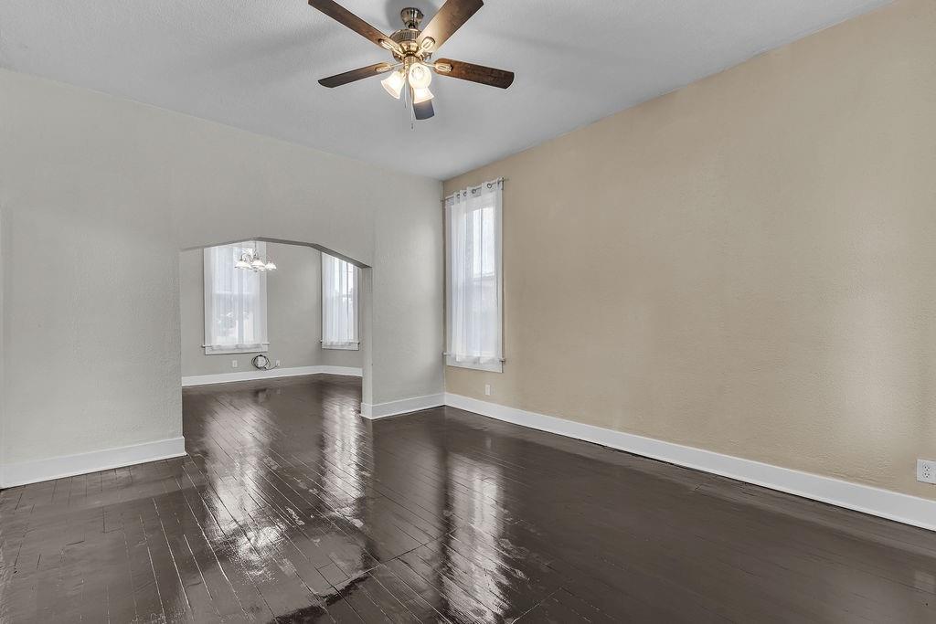 3rd image of 2804 Penn St, Saint Joseph, MO 64507 | MLS# 2637410