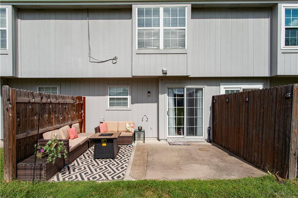 4th image of 5743 NW Plantation Ln, Lee's Summit, MO 64064