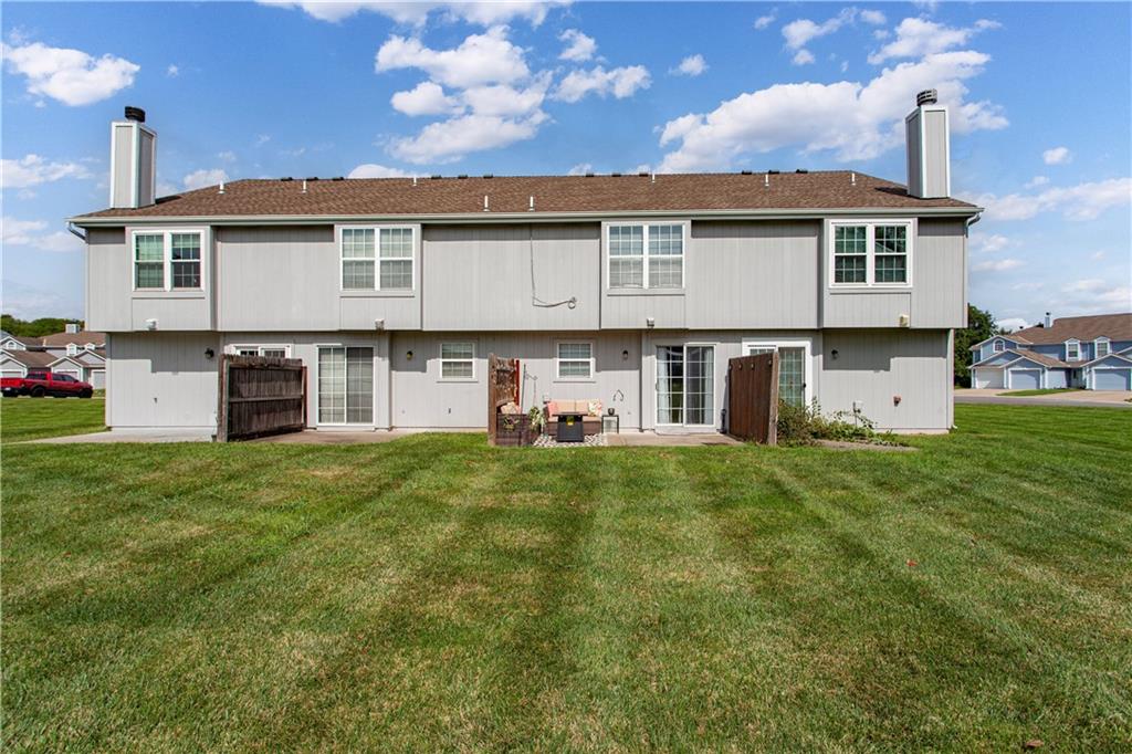 5th image of 5743 NW Plantation Ln, Lee's Summit, MO 64064