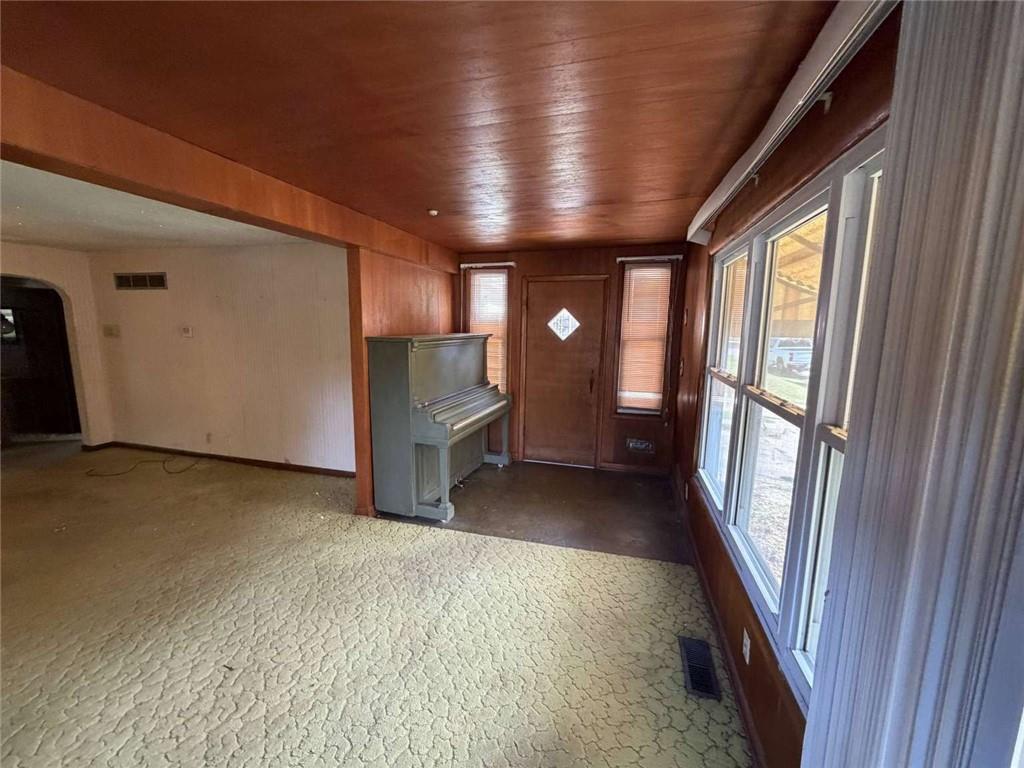 25th image of 810 S Raymond St, Independence, MO 64050 | MLS# 2637436