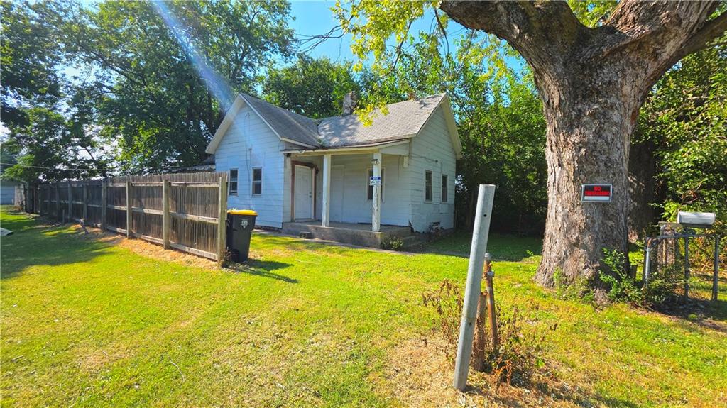 4th image of 520 N Garland Ave, Kansas City, MO 64120 | MLS# 2637458