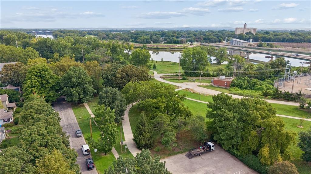 43rd image of 545 Tennessee St, Lawrence, KS 66044 | MLS# 2637468