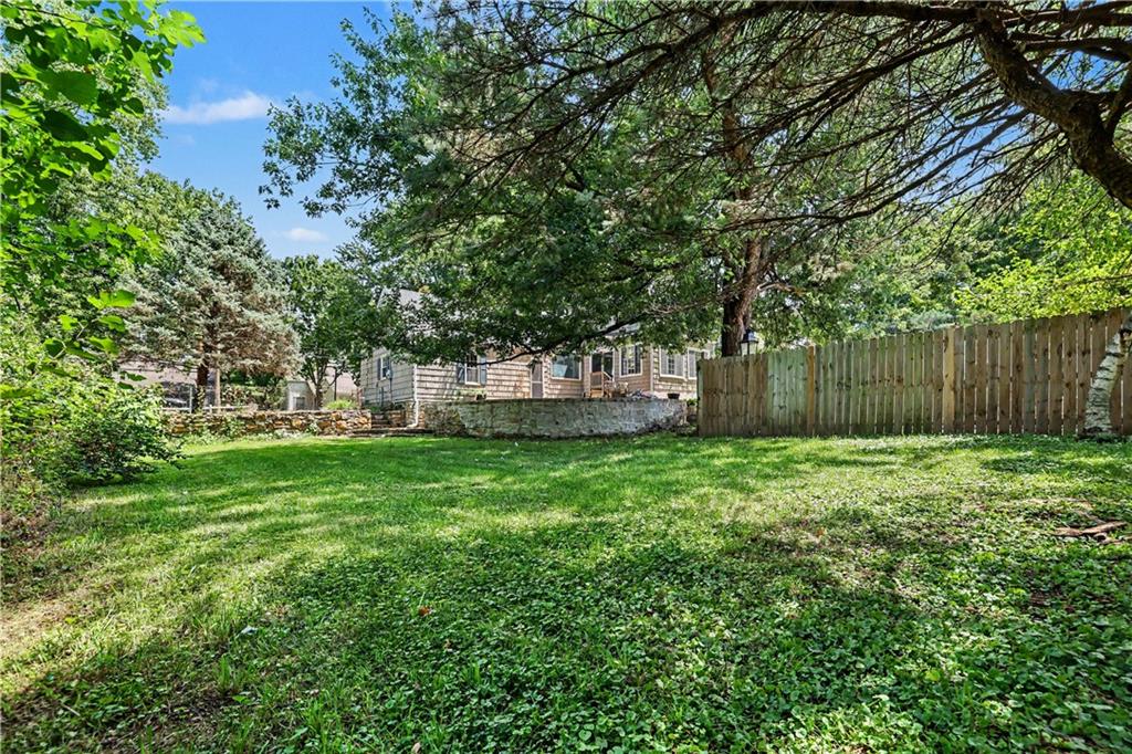 30th image of 6720 Floyd St, Overland Park, KS 66204 | MLS# 2637493