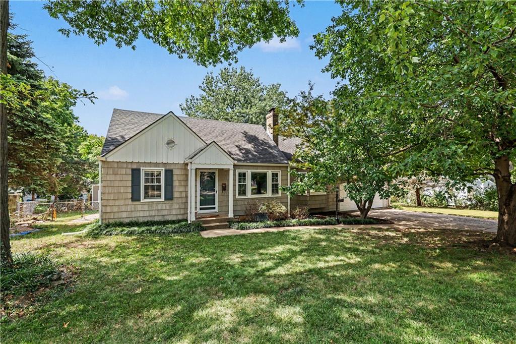 1st image of 6720 Floyd St, Overland Park, KS 66204 | MLS# 2637493
