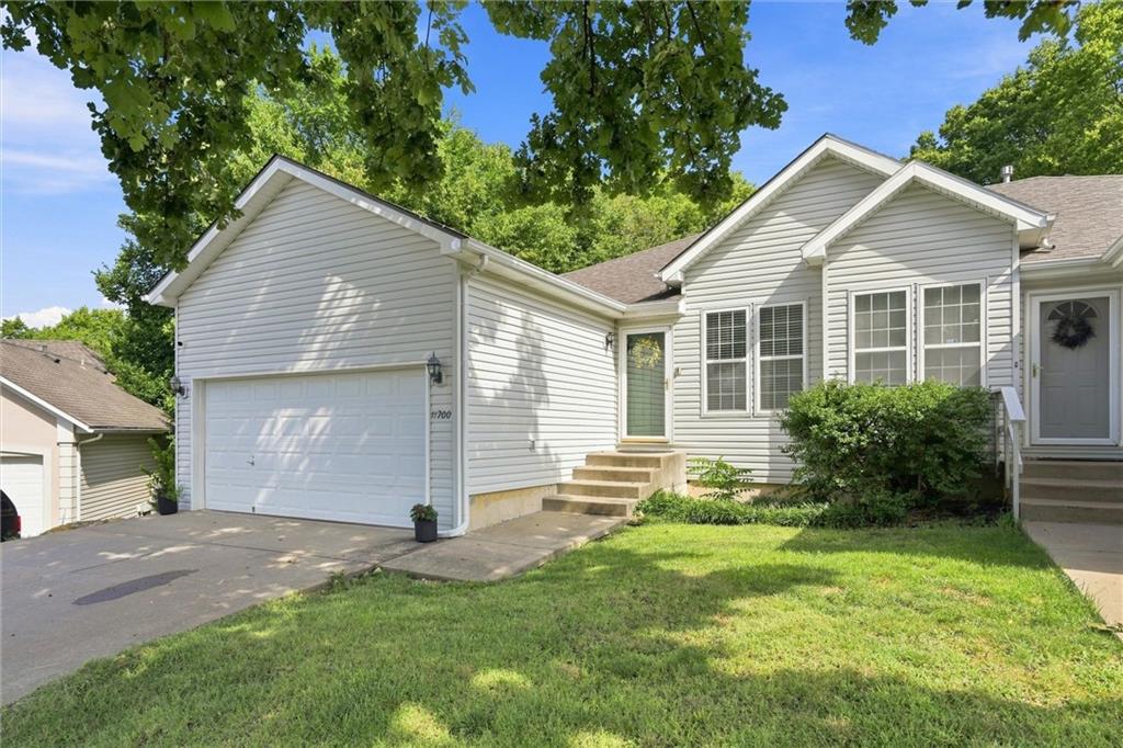 1st image of 11700 E 85th St, Raytown, MO 64138 | MLS# 2637505