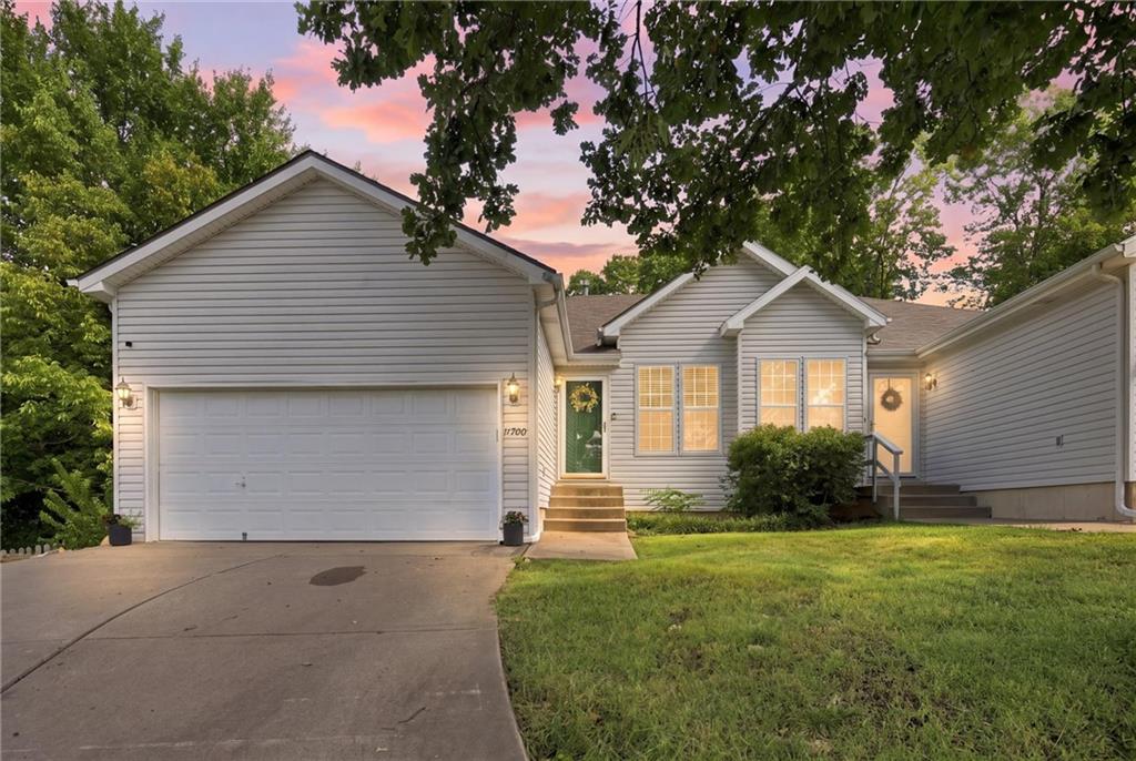 3rd image of 11700 E 85Th St, Raytown, MO 64138 | MLS# 2637505