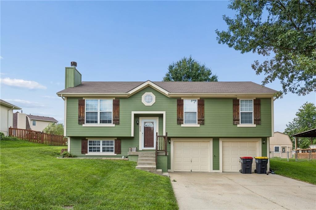 2nd image of 808 Pine Crest Ave, Kearney, MO 64060 | MLS# 2637512