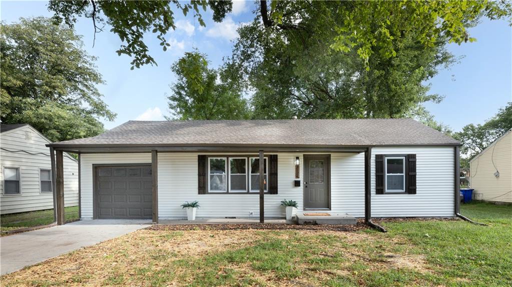 1st image of 1124 E Cedar St, Olathe, KS 66061 | MLS# 2637515