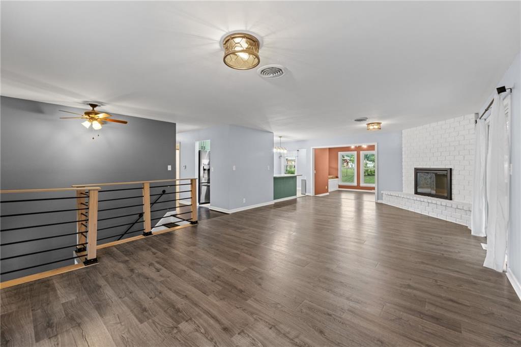 3rd image of 7302 N Woodland Ave, Kansas City, MO 64118 | MLS# 2637516