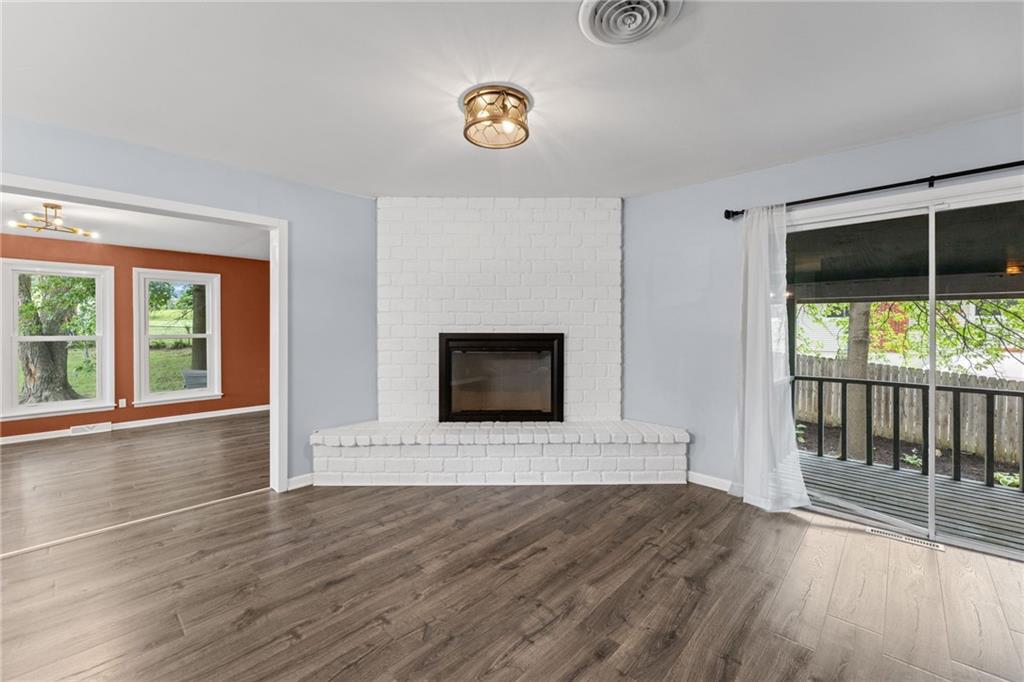 4th image of 7302 N Woodland Ave, Kansas City, MO 64118 | MLS# 2637516