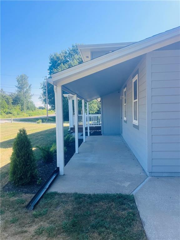 Photo 5 of Single family home for sale at 5602 S 40th Street, Saint Joseph, MO 64503 | MLS# 2637531 | Listing updated on 2026-09-04