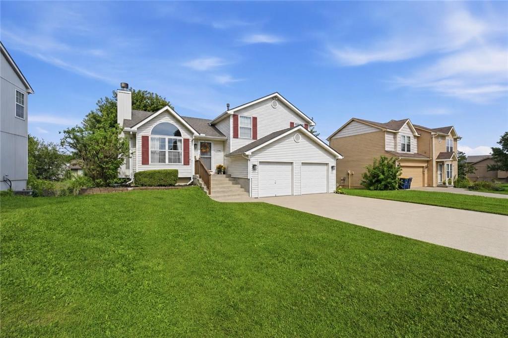 2nd image of 11108 N Ditman Ave, Kansas City, MO 64157 | MLS# 2637541
