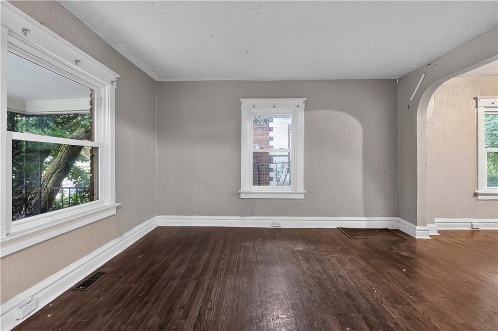 5th image of 5026 The Paseo Blvd, Kansas City, MO 64110 | MLS# 2637556