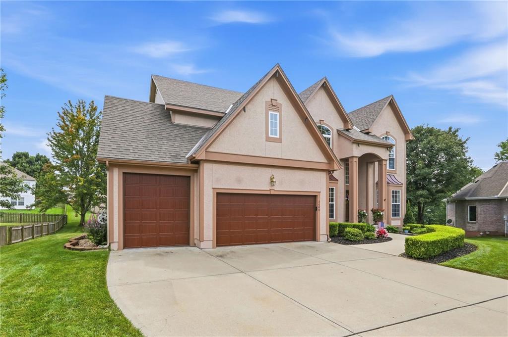 2nd image of 2603 Sw Winterbrook Cir Sw, Lees Summit, MO 64081 | MLS# 2637563