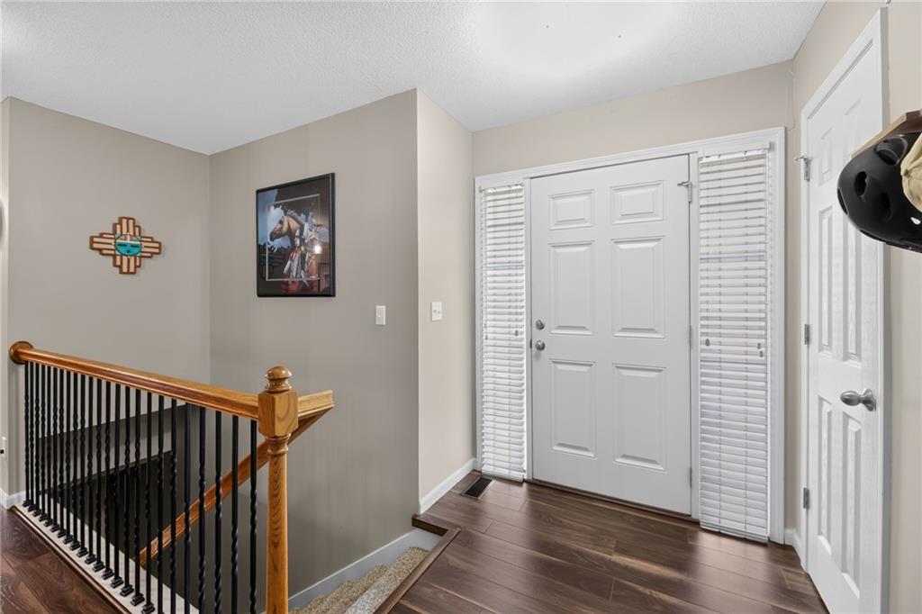3rd image of 512 E Cheyenne St, Gardner, KS 66030 | MLS# 2637569