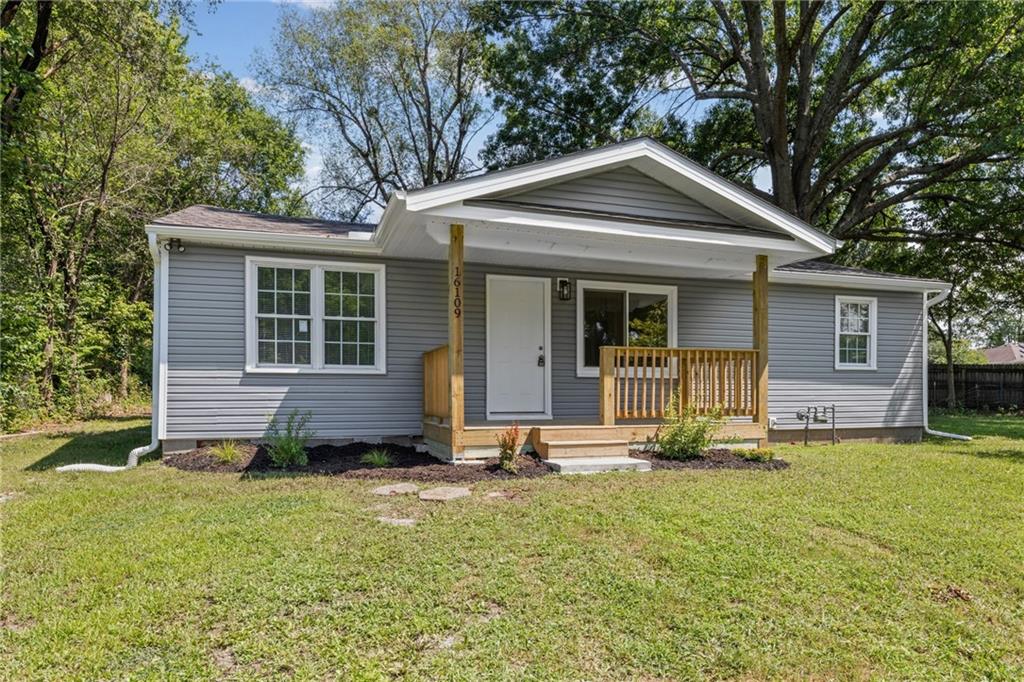 3rd image of 16109 Eastern Ave, Belton, MO 64012 | MLS# 2637575