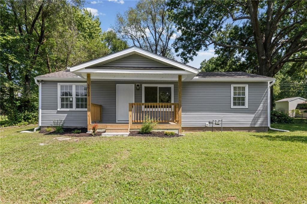 1st image of 16109 Eastern Ave, Belton, MO 64012 | MLS# 2637575