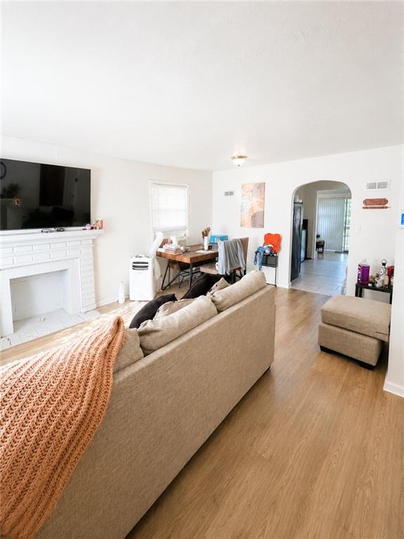 2nd image of 6721 Walrond Ave, Kansas City, MO 64132 | MLS# 2637581