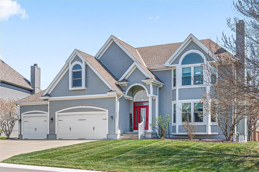 2nd image of 4005 Sw Boulder Dr, Lees Summit, MO 64082 | MLS# 2637638