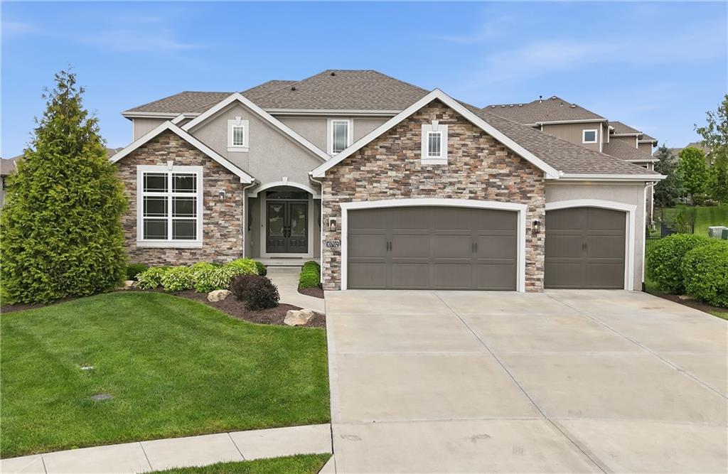 1st image of 10702 W 171st Ter, Overland Park, KS 66221 | MLS# 2637655