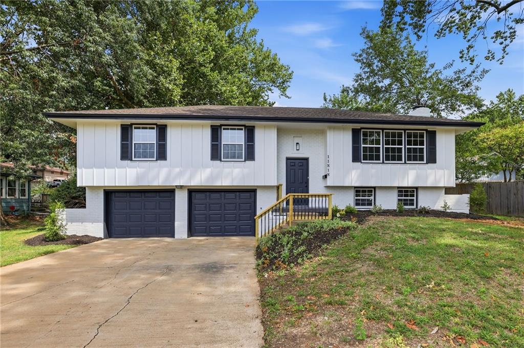 1st image of 11818 E 62nd Ter, Kansas City, MO 64133 | MLS# 2637708
