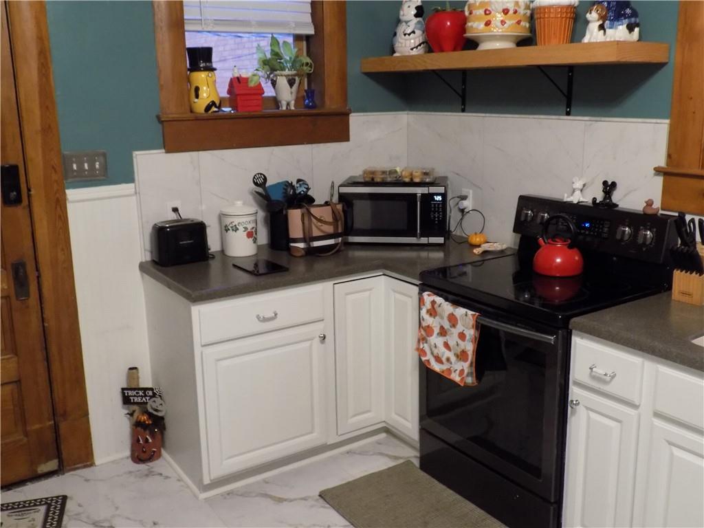 3rd image of 428 N 21St St, St Joseph, MO 64501 | MLS# 2637762