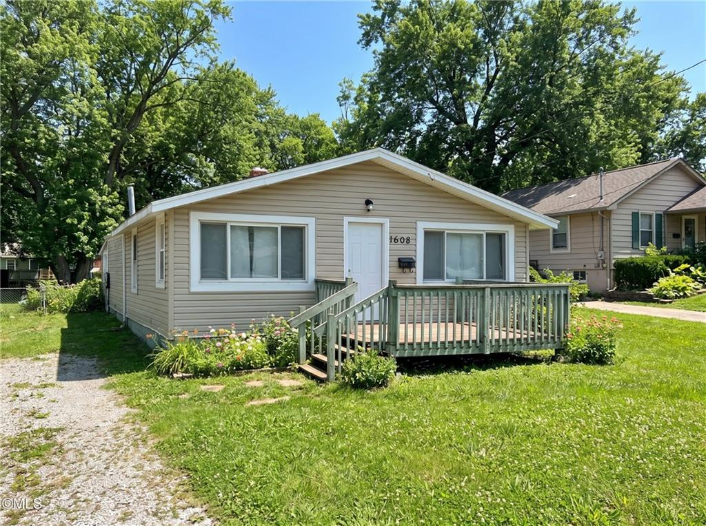 2nd image of 1608 S Osage St, Independence, MO 64055 | MLS# 2637763