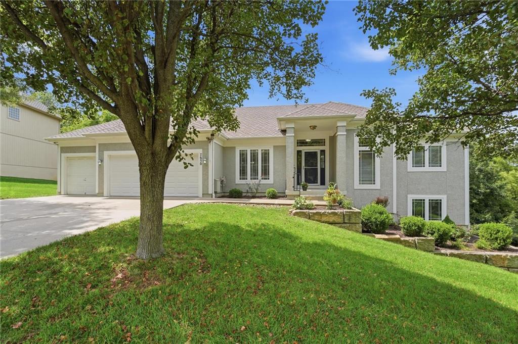 3rd image of 7650 Forest Park Dr, Shawnee, KS 66217 | MLS# 2637776