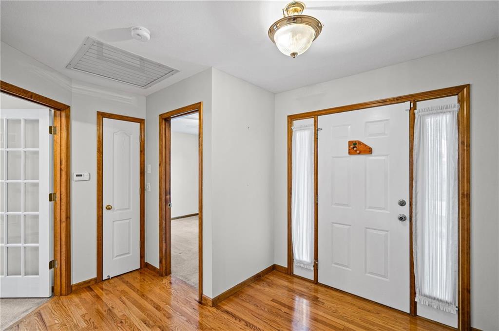 4th image of 1802 Meadowlark Ct, Raymore, MO 64083 | MLS# 2637875