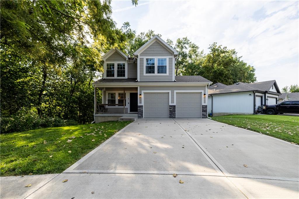 1st image of 2202 N Woodsbury Rd, Independence, MO 64058 | MLS# 2637882