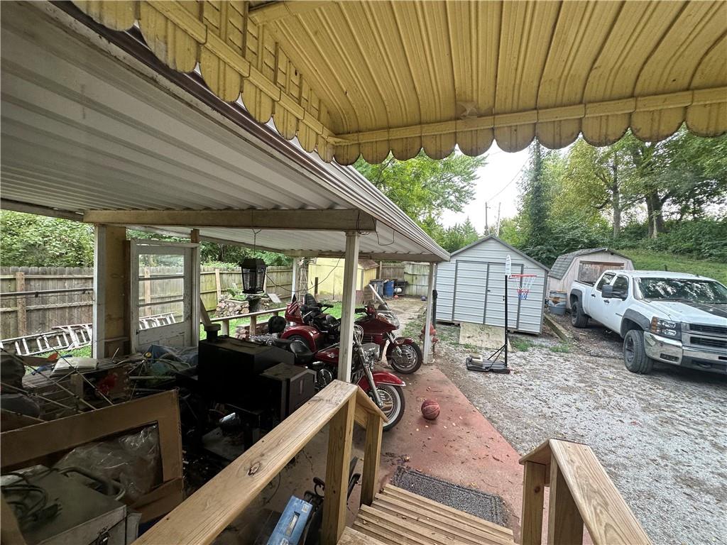 13th image of 406 W Poulin St, Saint Joseph, MO 64501 | MLS# 2637895