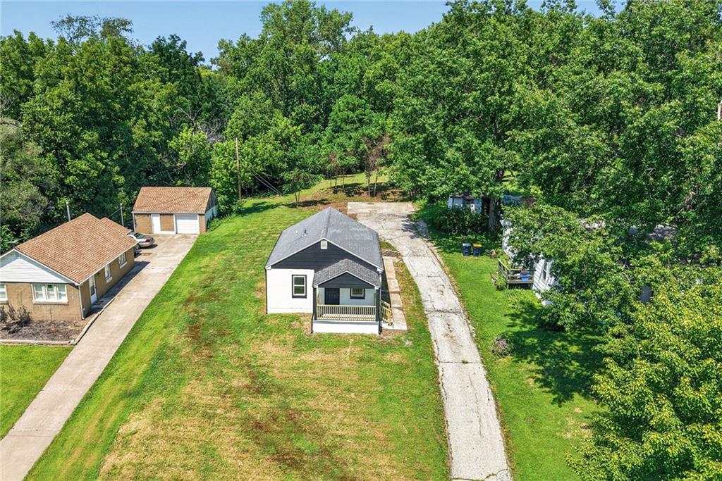 5th image of 2904 Ne Parvin Rd, Kansas City, MO 64117 | MLS# 2637897