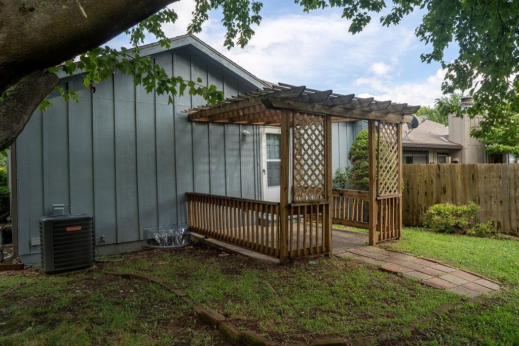 4th image of 8316 N Virginia Ave, Kansas City, MO 64118 | MLS# 2637905