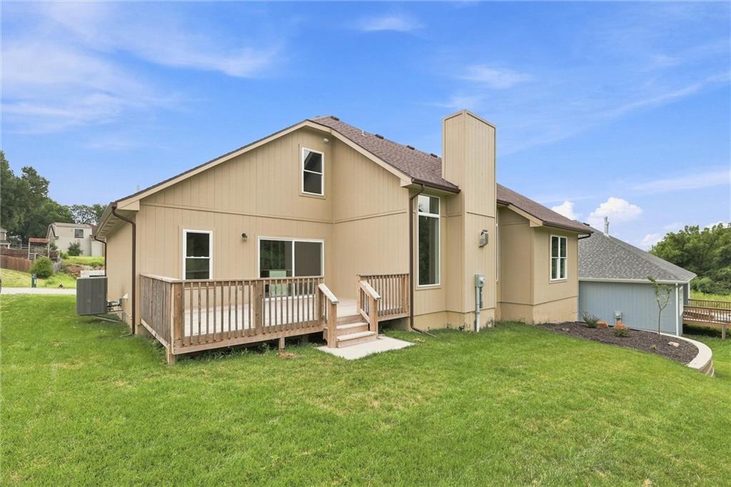 41st image of 7402 Palmer Ave, Kansas City, MO 64133 | MLS# 2637931