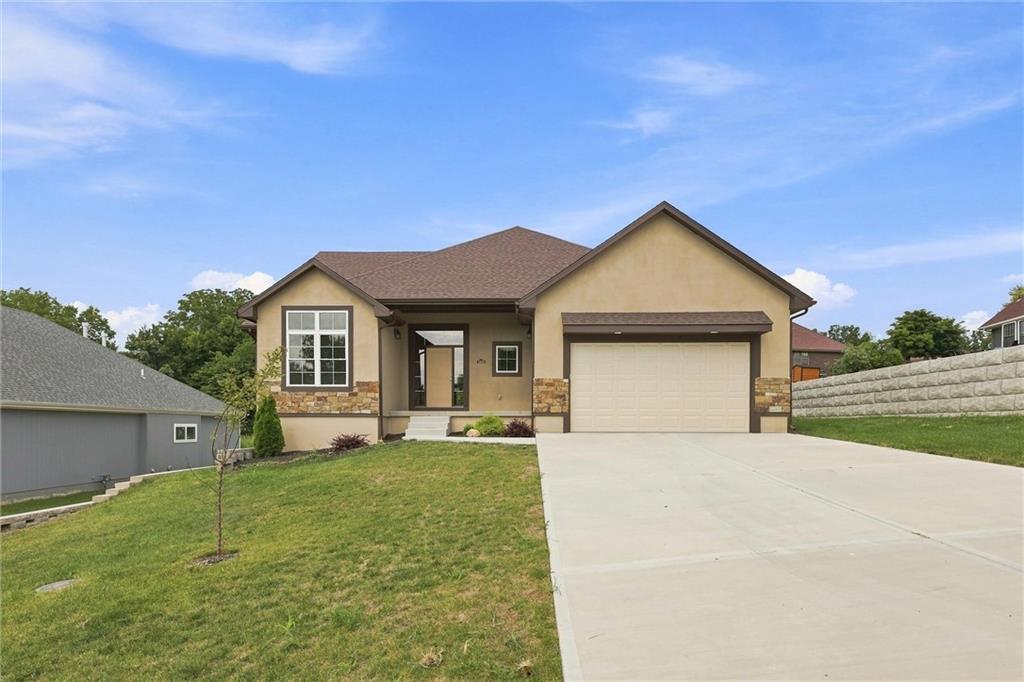 1st image of 7402 Palmer Ave, Kansas City, MO 64133 | MLS# 2637931