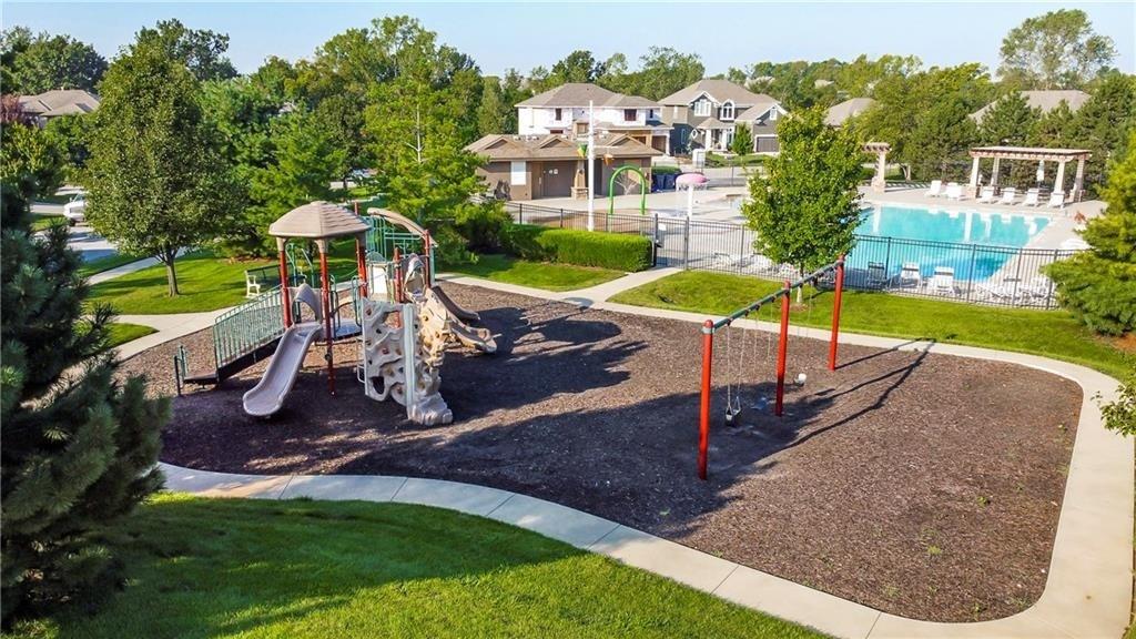 42nd image of 16468 S Penrose St, Olathe, KS 66062 | MLS# 2637945