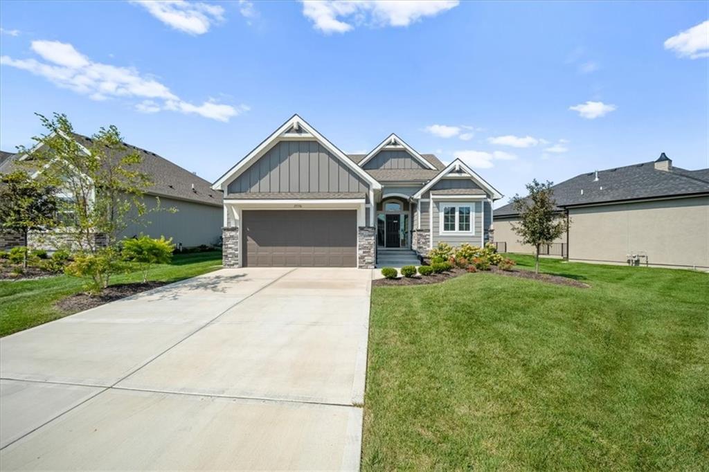 2nd image of 15336 W 173rd Ter, Olathe, KS 66062 | MLS# 2637946