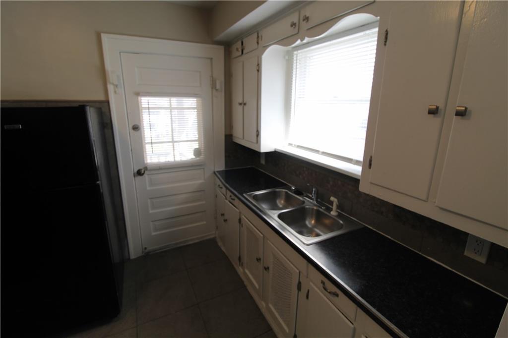 3rd image of 5607 Virginia Ave, Kansas City, MO 64110 | MLS# 2637957