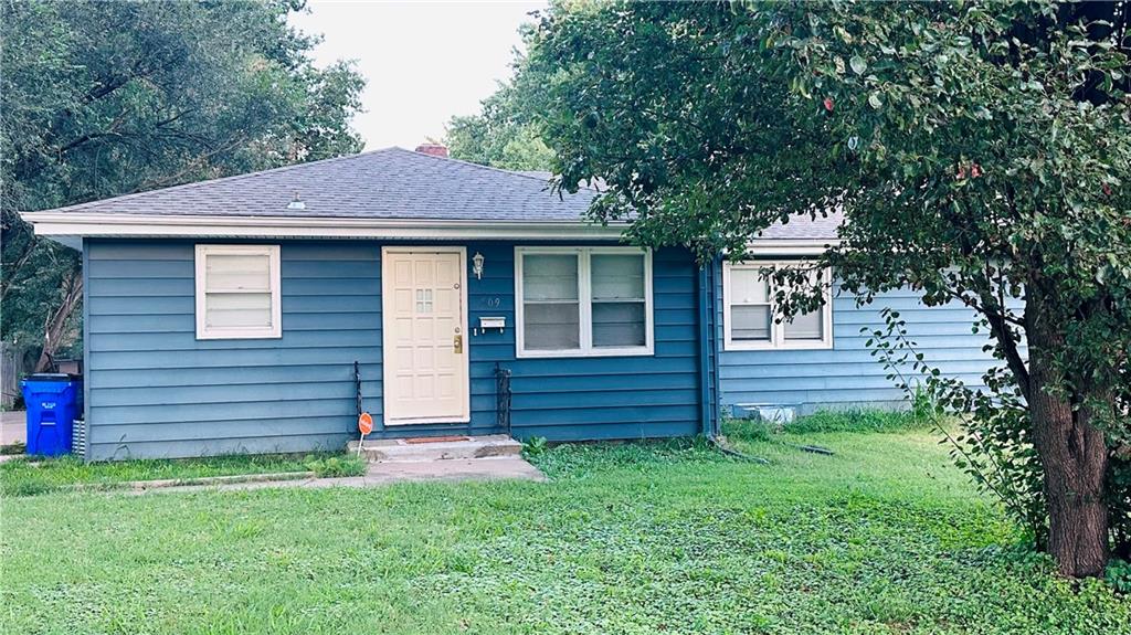 1st image of 509 Se Browning Ave, Lees Summit, MO 64063 | MLS# 2637999