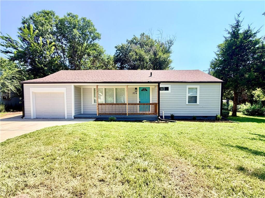32nd image of 224 S Central St, Olathe, KS 66061 | MLS# 2638005