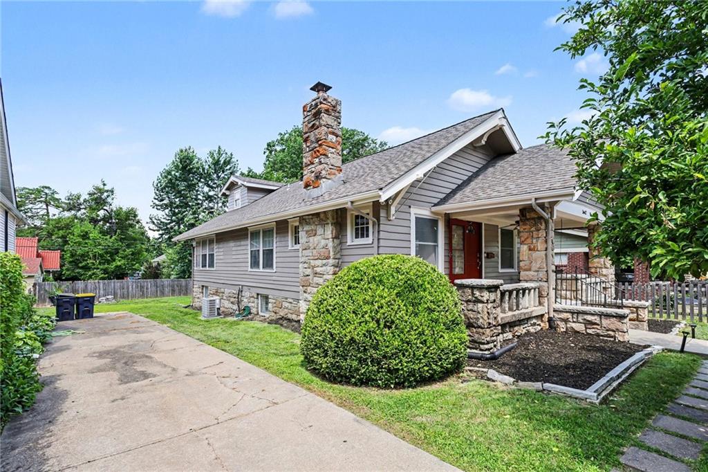 27th image of 5642 Harrison St, Kansas City, MO 64110 | MLS# 2638007