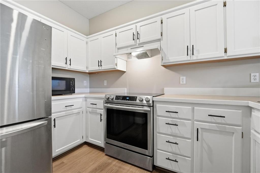 5th image of 549 S Woodson Ln, Gardner, KS 66030 | MLS# 2638017