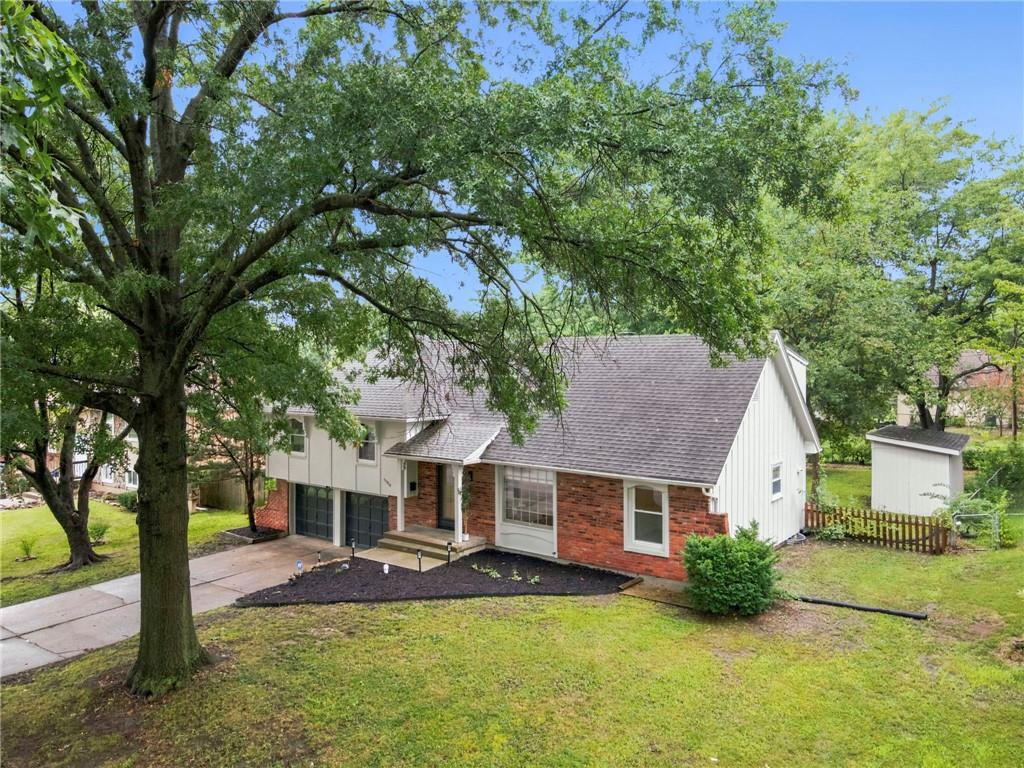 1st image of 12918 Sycamore Ave, Grandview, MO 64030 | MLS# 2638019
