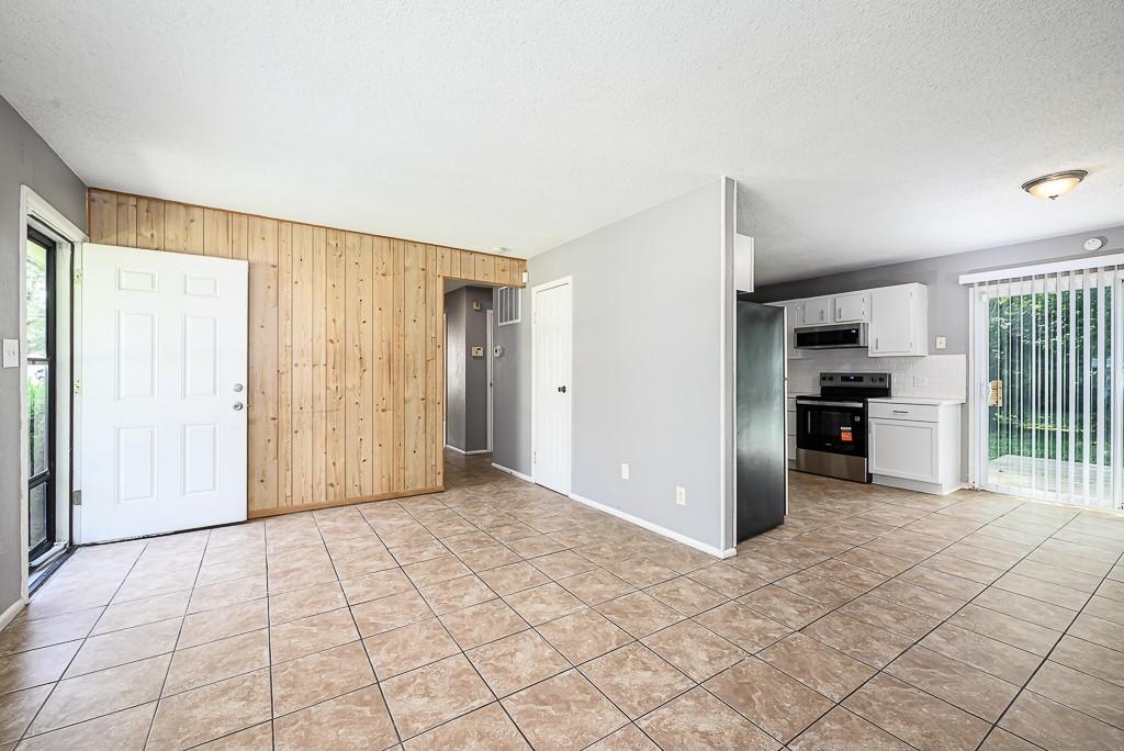 5th image of 8213 Ruskin Wy, Kansas City, MO 64134 | MLS# 2638034