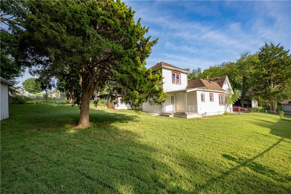 5th image of 526 Reaser St, Leavenworth, KS 66048 | MLS# 2638046