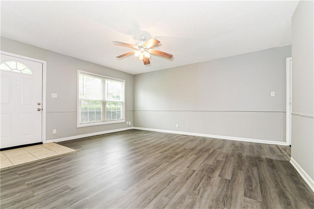 3rd image of 807 N Ponca Dr, Independence, MO 64056 | MLS# 2638047