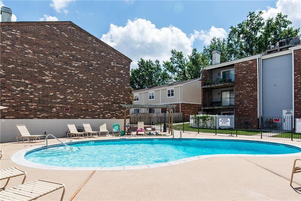 29th image of 10124 W 96th St #A, Overland Park, KS 66212 | MLS# 2638057
