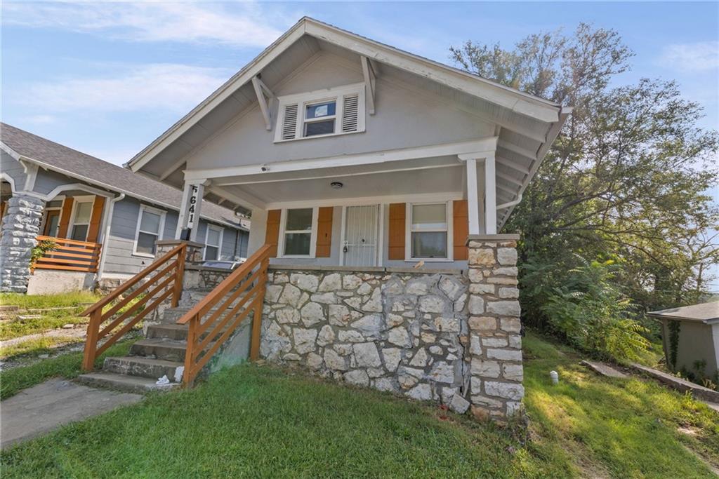1st image of 5641 Prospect Ave, Kansas City, MO 64130 | MLS# 2638063